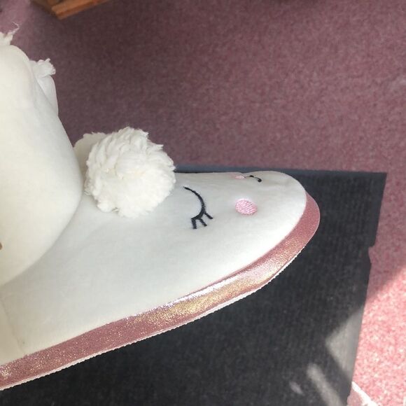 Lamb Chop booties size 7-8 - Picture 4 of 6